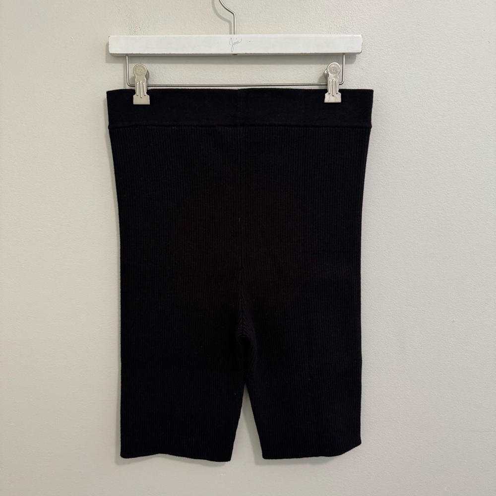 Essentials Fear of God Black Ribbed Biker Shorts - Picture 4 of 8